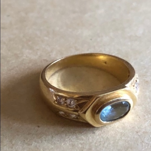 Vintage 18kt Gold Ring w Aquamarine & Diamonds - Picture 2 of 7